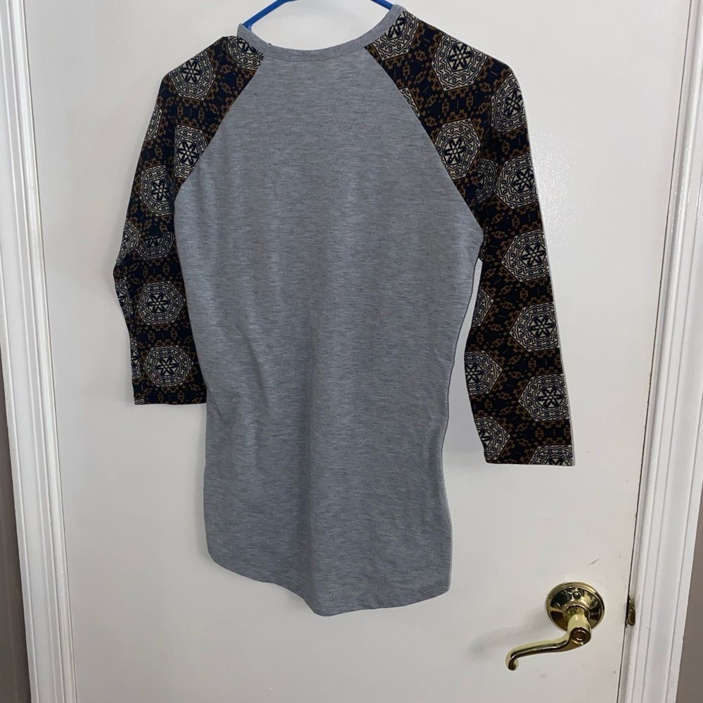 LulaRoe Randy Top - Picture 3 of 3